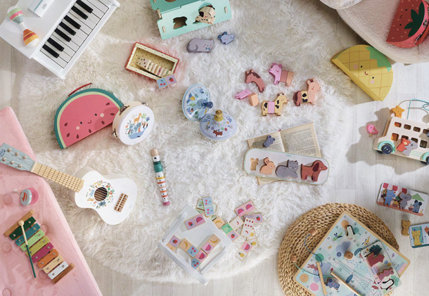 Sarah Betz illustratrice Cubeely, Différents jouets pour enfants Vilac